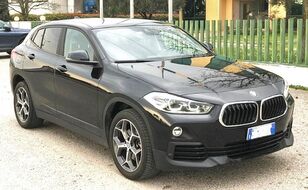 crossover BMW X2