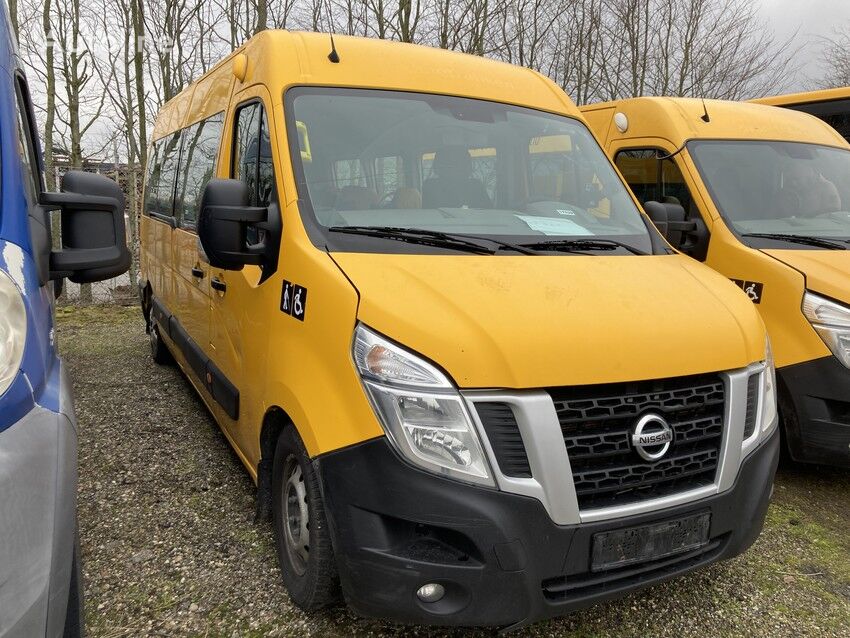 fourgonnette de tourisme Nissan NV400 2.3 DCI