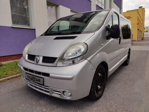 fourgonnette de tourisme Renault Trafic 2,5 DCi