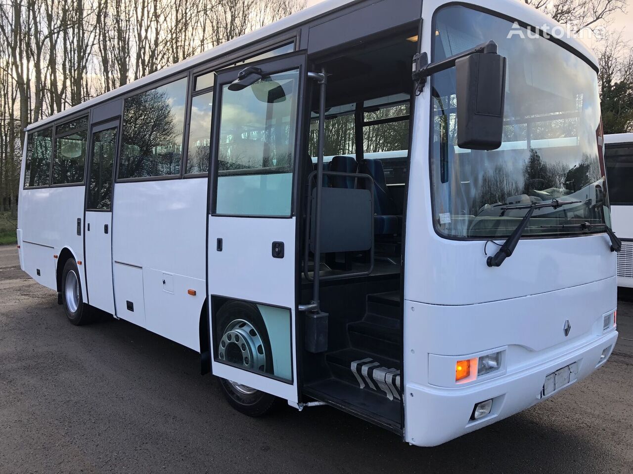 Bus interurbain RENAULT carrier à vendre France RAMBURES