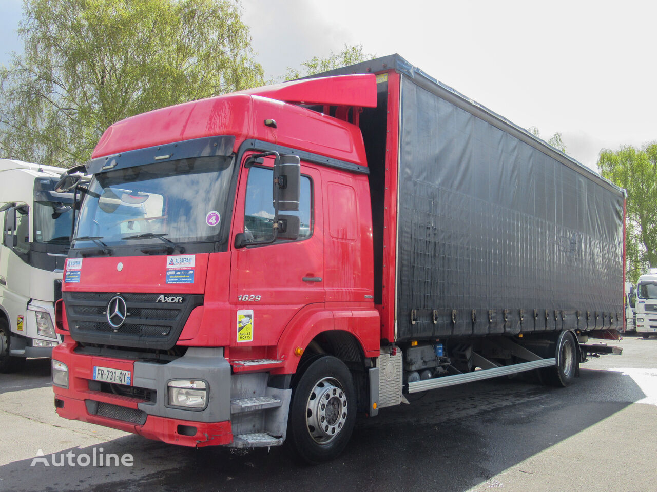 camion bâché Mercedes-Benz AXOR 1829