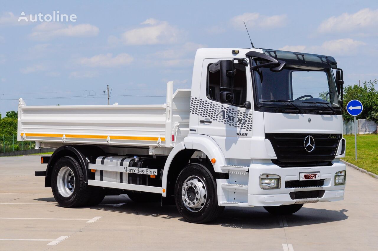 camion-benne Mercedes-Benz AXOR 1829 - TROJSTRANNÝ SKLÁPAČ / VYKLÁPAČ / EURO4