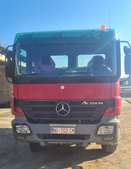 camion-benne Mercedes-Benz Actros 1844