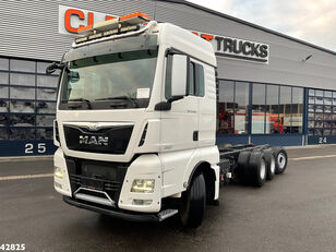 camion châssis MAN TGX 35.560 8x4 Euro 6 Chassis cabine