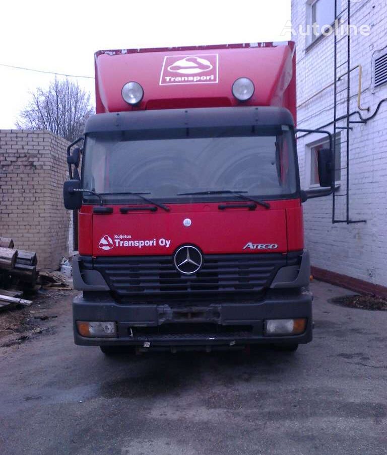 camion fourgon Mercedes-Benz atego 1828