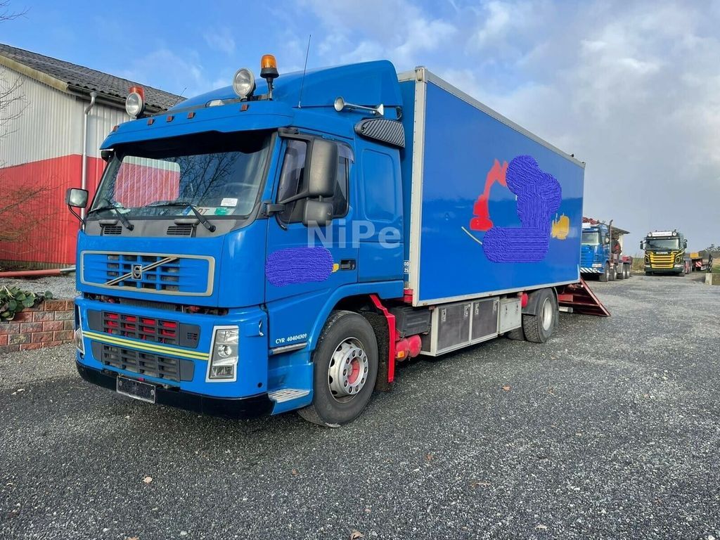 camion fourgon Volvo FM 9