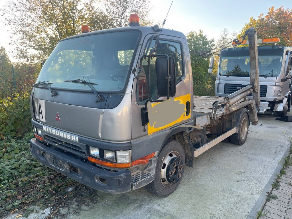 camion multibenne Mitsubishi Canter FE659