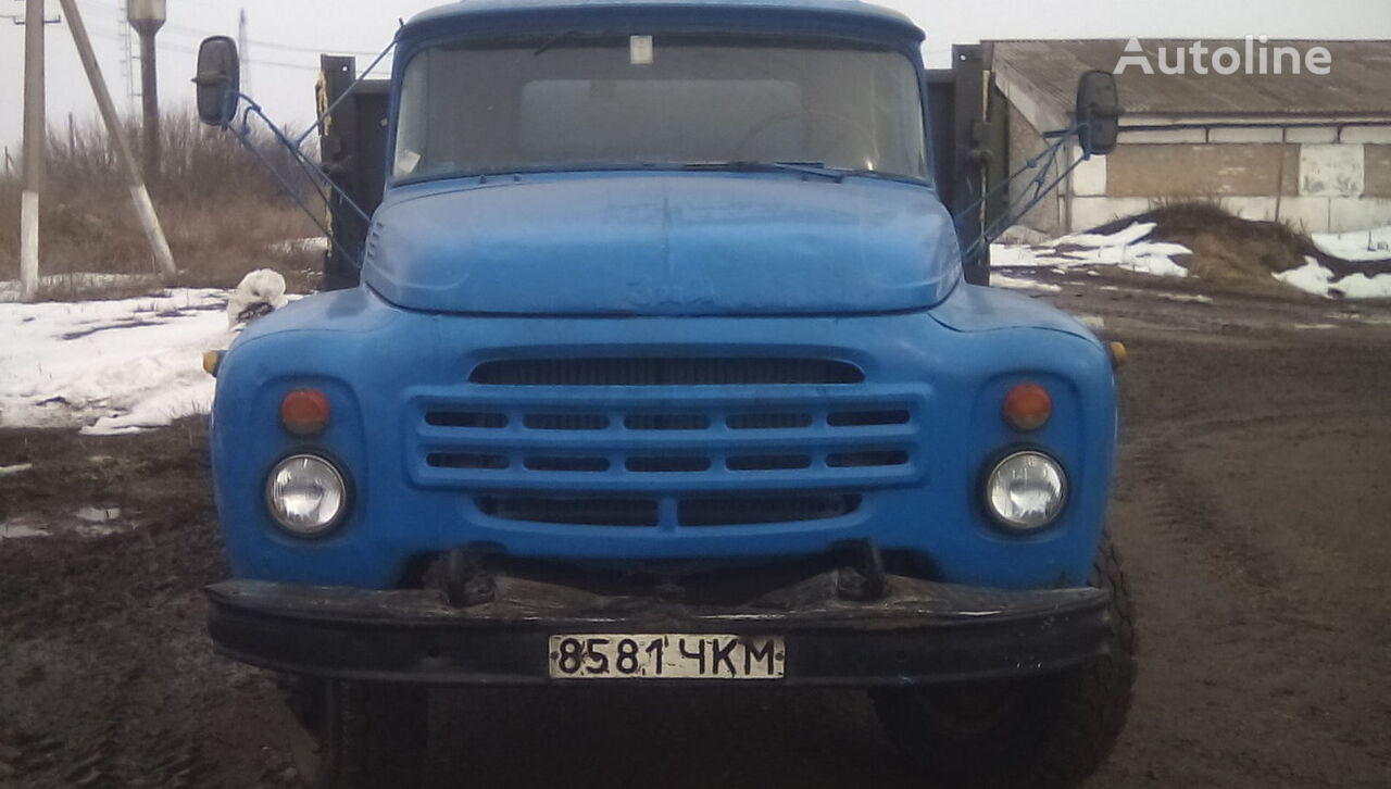 camion plateau ZIL 554