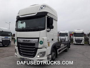 camion porte-conteneur DAF FAR XF530
