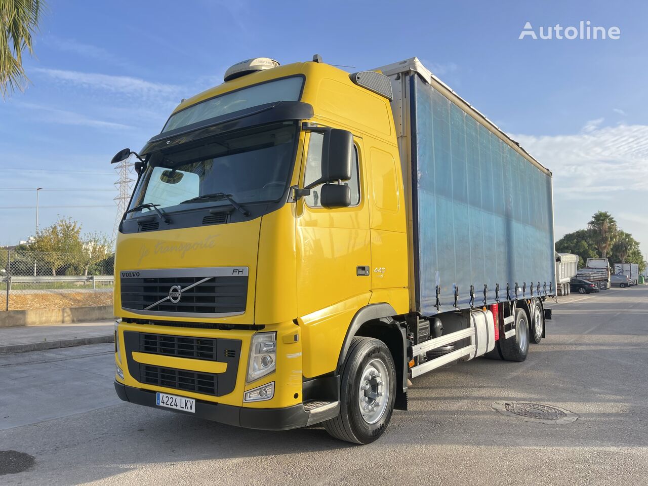 camion rideaux coulissants Volvo FH13 440