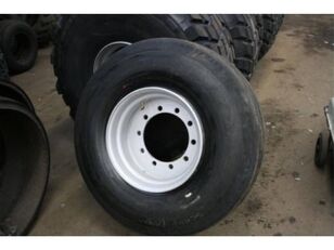 pneu pour remorque agricole 46x17.0R20 or 425/70R20 or 450/70R20 complete on wheel