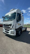 tracteur routier IVECO NP460