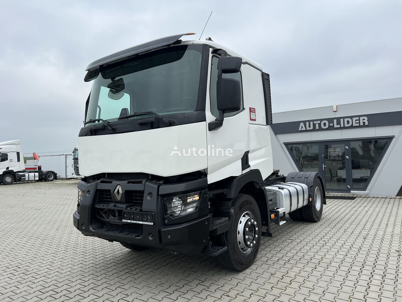 Tracteur routier RENAULT C440 / 13L / RETARDER / TIPPER / NEW TIRES