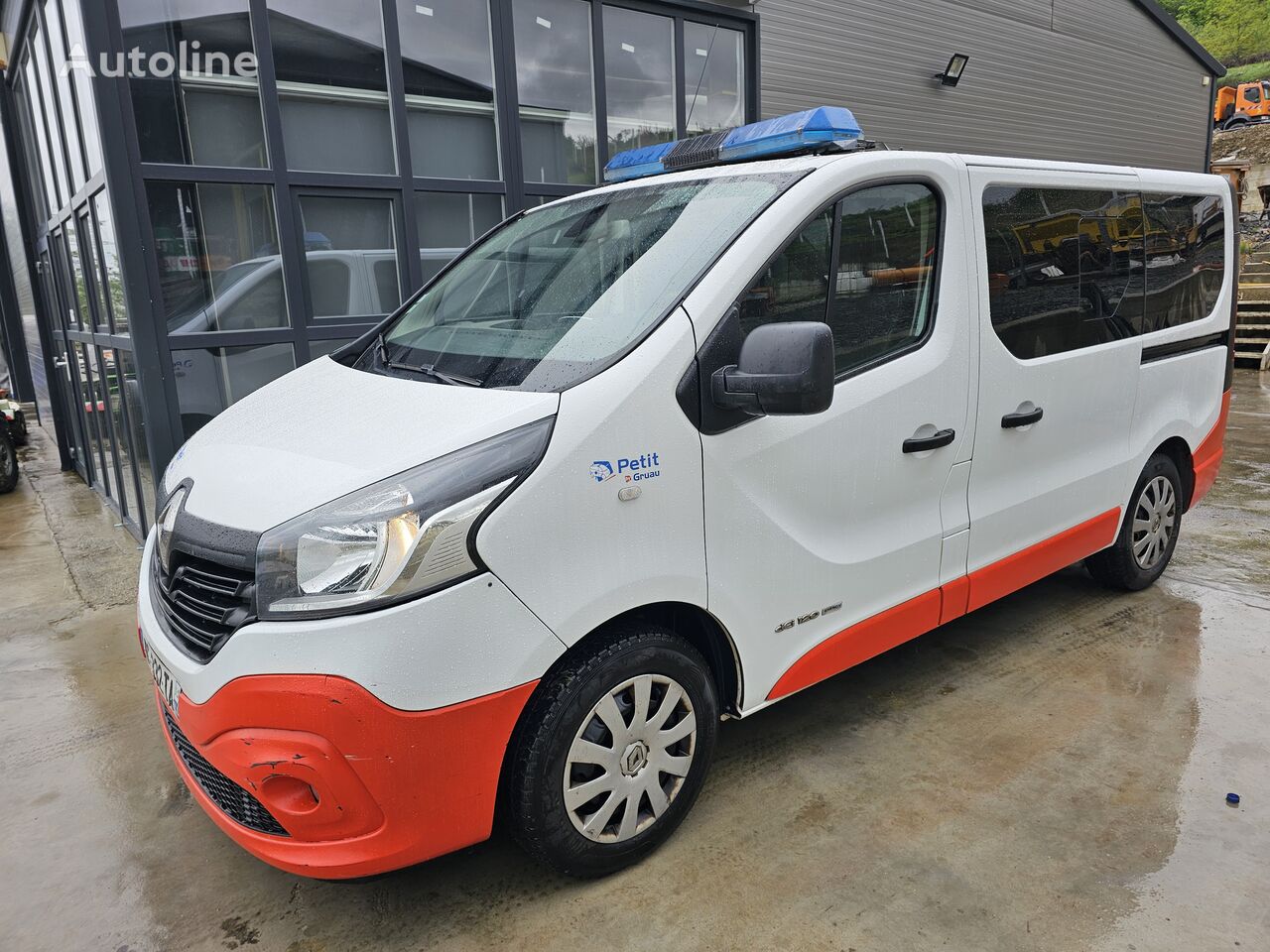 ambulance Renault Trafic