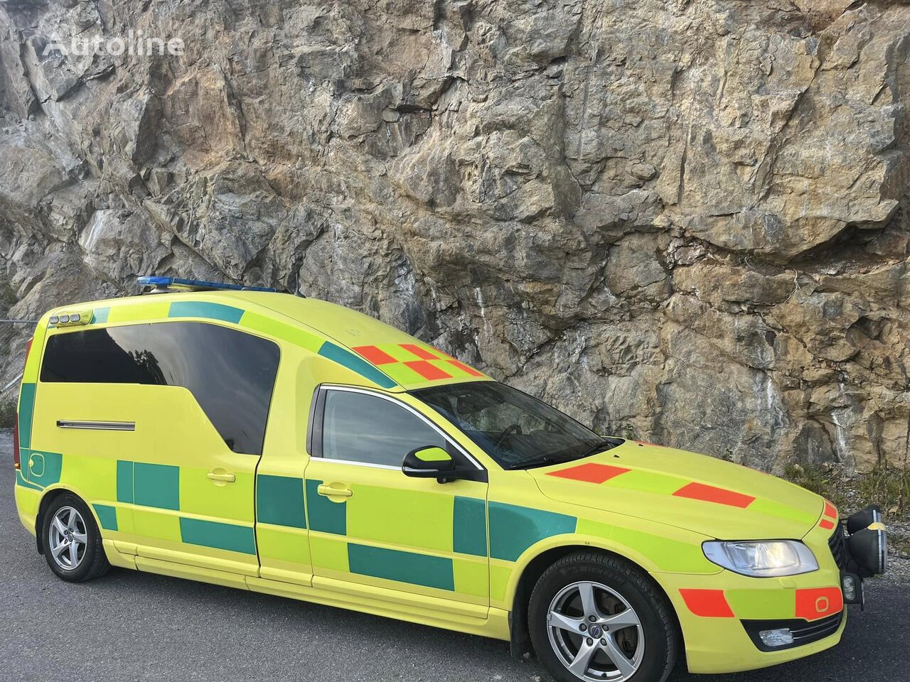 Volvo Nilsson V70 D5 AWD 4x4 AMBULANCE / Krangenwagen