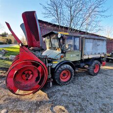 balayeuse Mercedes-Benz Unimog 406 4X4